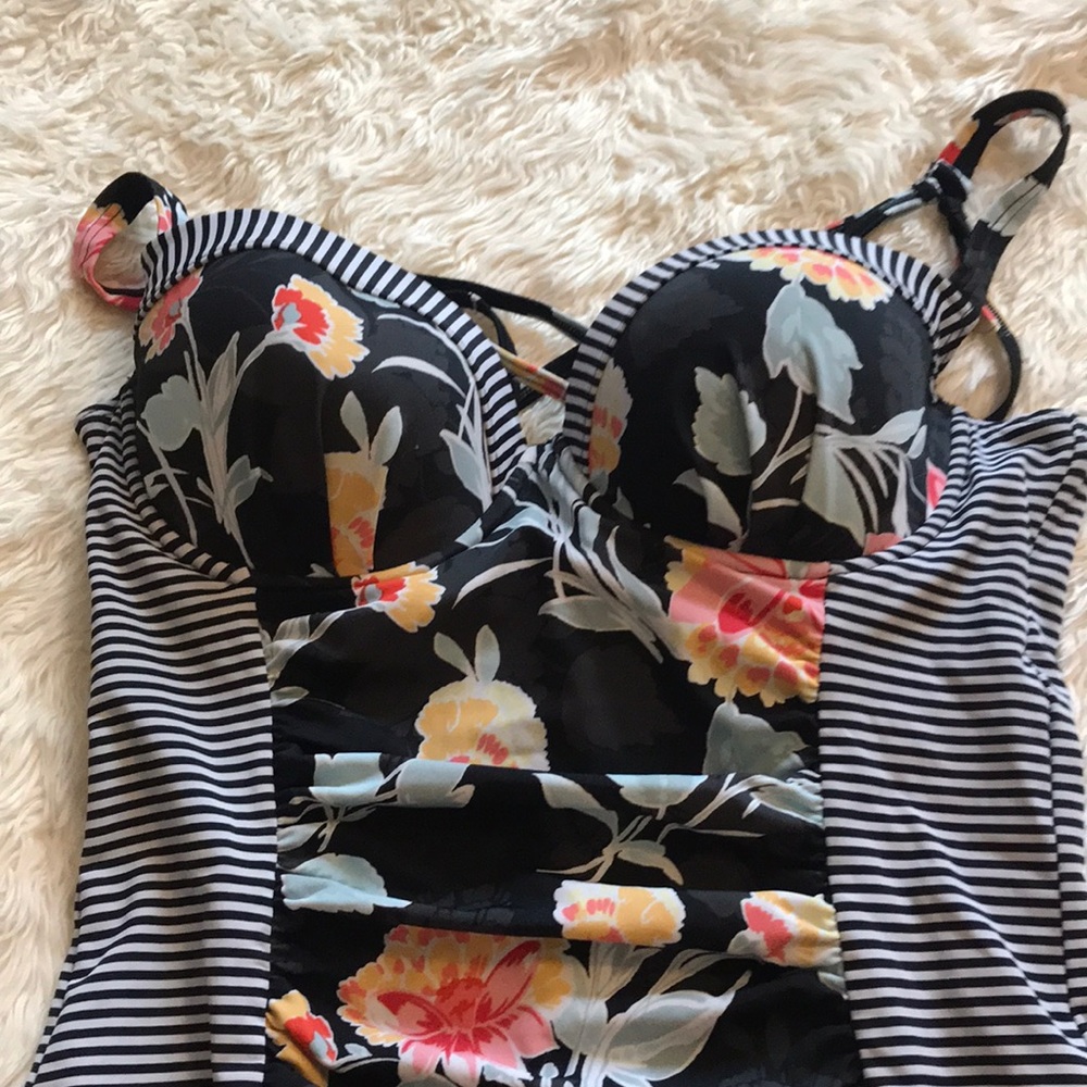 Bathing suit